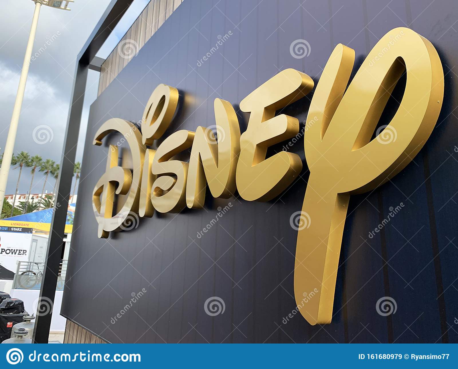 Detail Disney Logo D Nomer 18