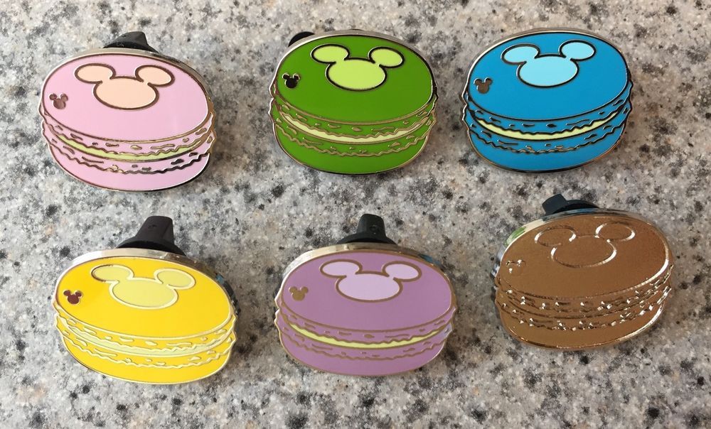 Disney Macaron Pins - KibrisPDR