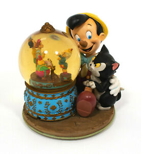 Disney Pinocchio Snow Globe - KibrisPDR