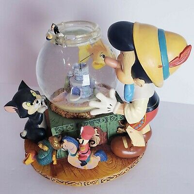Detail Disney Pinocchio Snow Globe Nomer 15