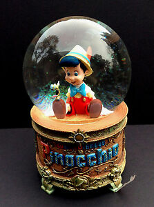 Detail Disney Pinocchio Snow Globe Nomer 4