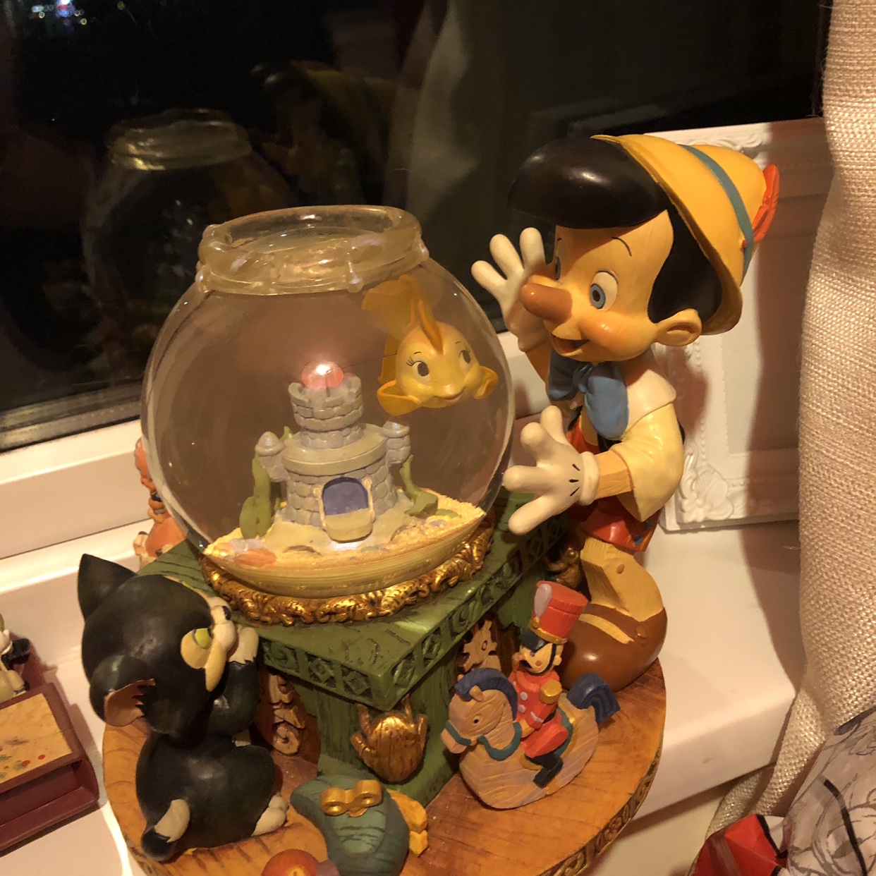 Detail Disney Pinocchio Snow Globe Nomer 52
