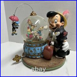 Detail Disney Pinocchio Snow Globe Nomer 57