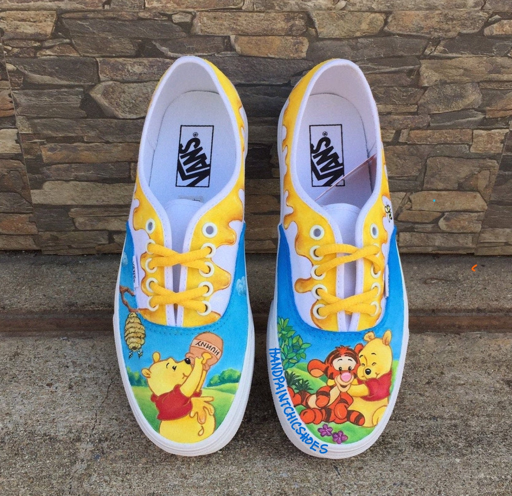 Detail Disney Pooh Vans Nomer 26