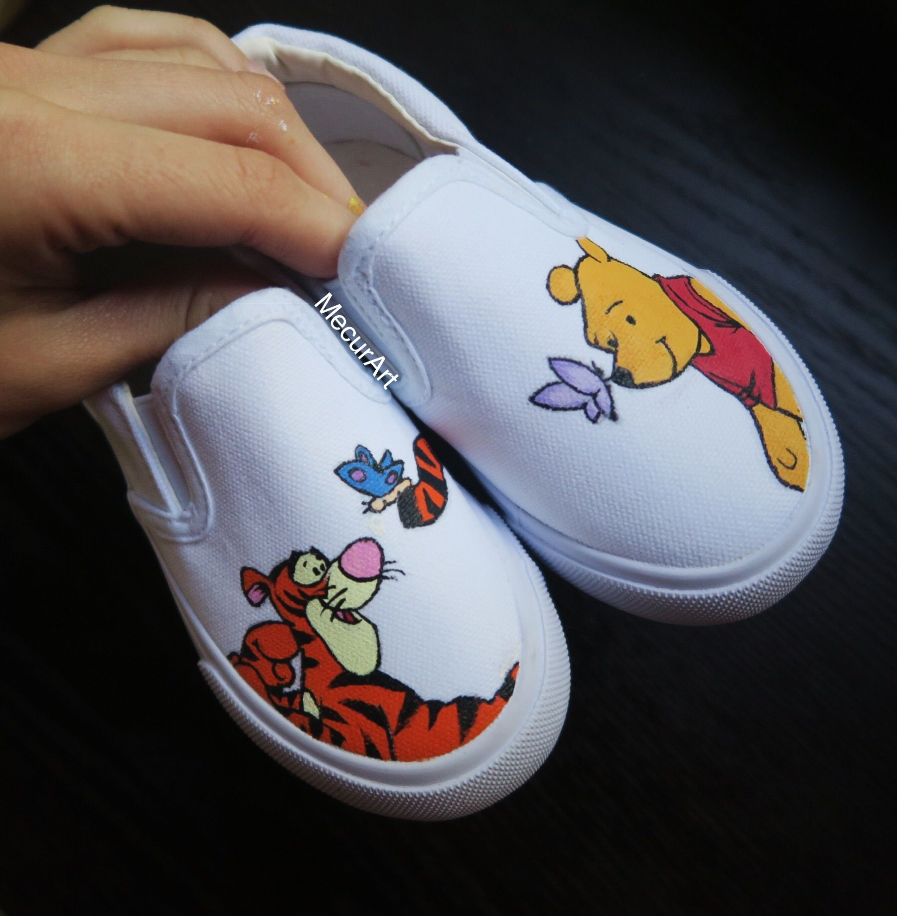 Detail Disney Pooh Vans Nomer 27