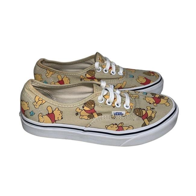 Detail Disney Pooh Vans Nomer 40