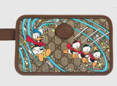 Detail Disney X Gucci Donald Duck Nomer 11