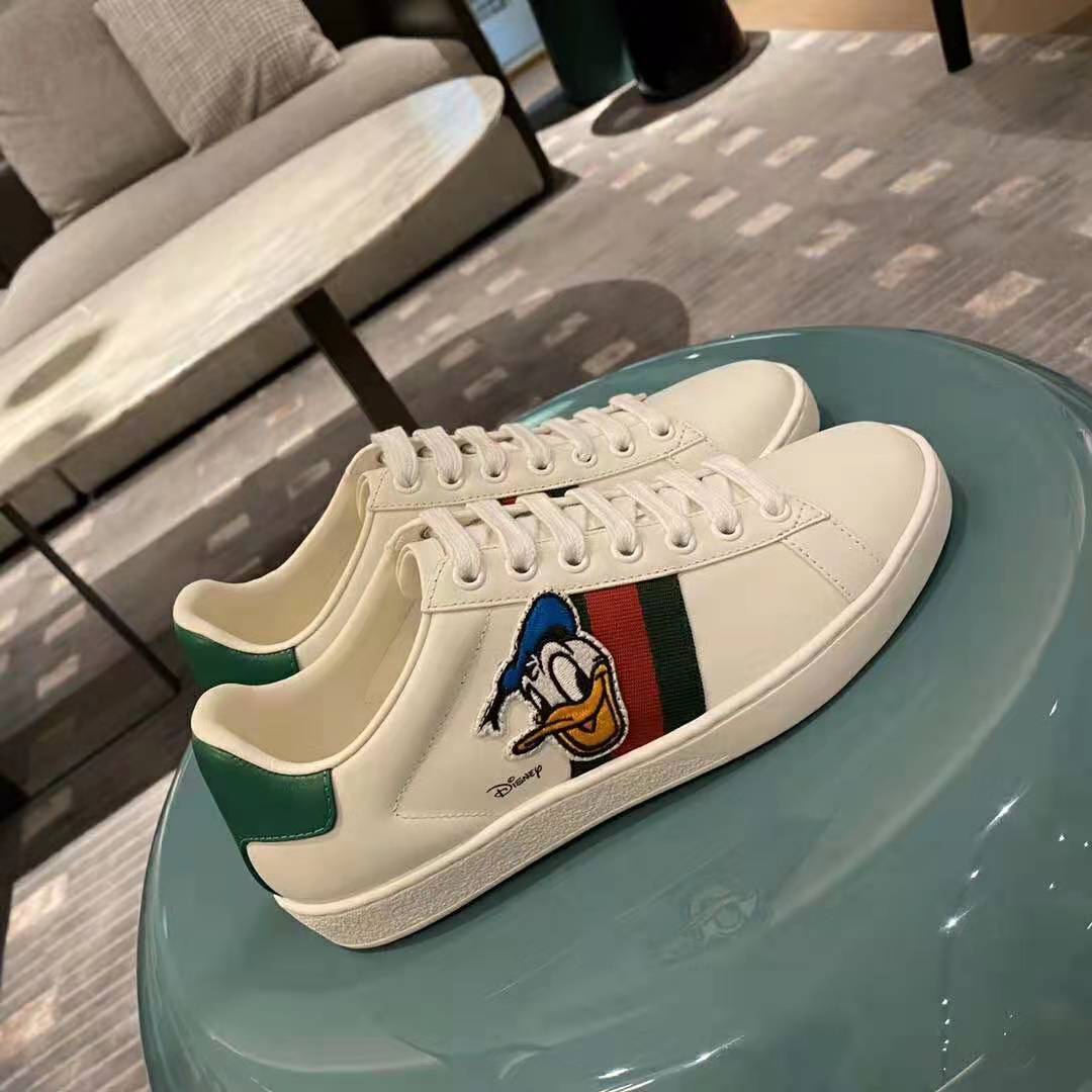 Detail Disney X Gucci Donald Duck Nomer 36