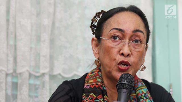 Detail Puisi Sukmawati Berjudul Ibu Indonesia Nomer 25