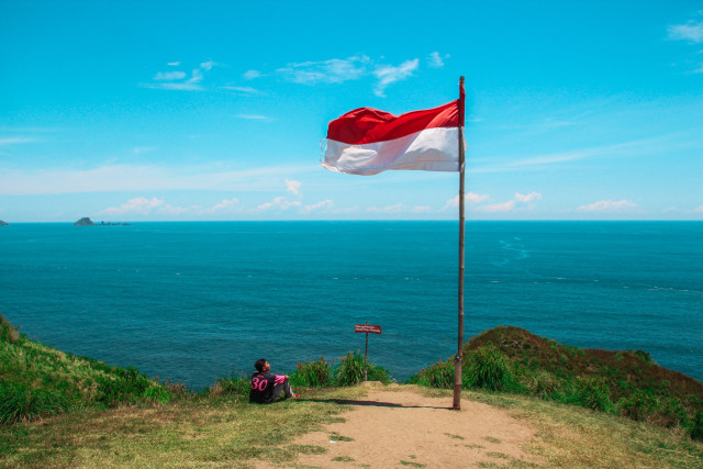 Detail Puisi Tema Kemerdekaan Indonesia Nomer 30