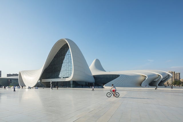 Detail Pusat Heydar Aliyev Nomer 6