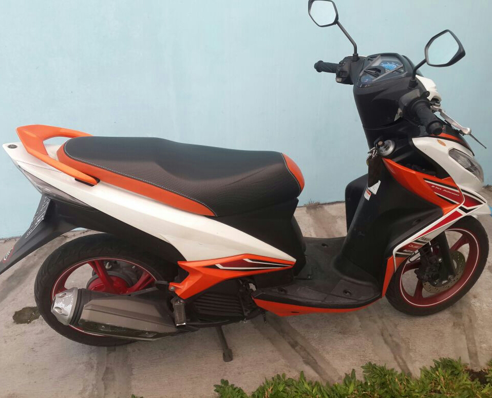 Detail Putih Orange Nomer 32