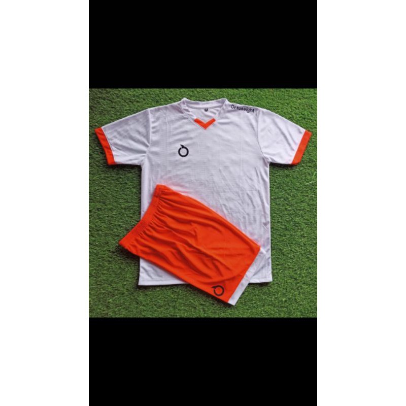 Detail Putih Orange Nomer 37