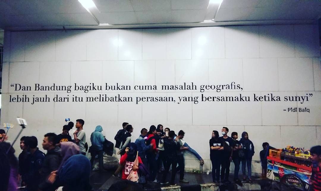 Detail Quotes Bandung Pidi Baiq Nomer 19