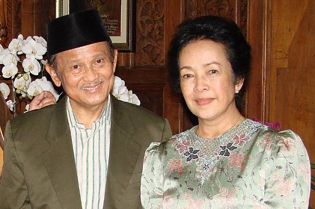 Detail Quotes Bj Habibie Tentang Cinta Nomer 35