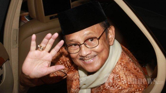 Detail Quotes Bj Habibie Tentang Cinta Nomer 40