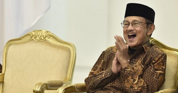 Detail Quotes Bj Habibie Tentang Cinta Nomer 46