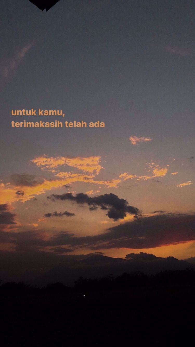 Detail Quotes Senja Dan Rindu Nomer 31