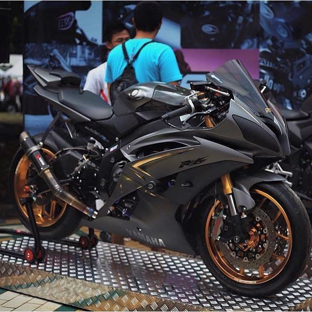 Detail R6 Modifikasi Nomer 40