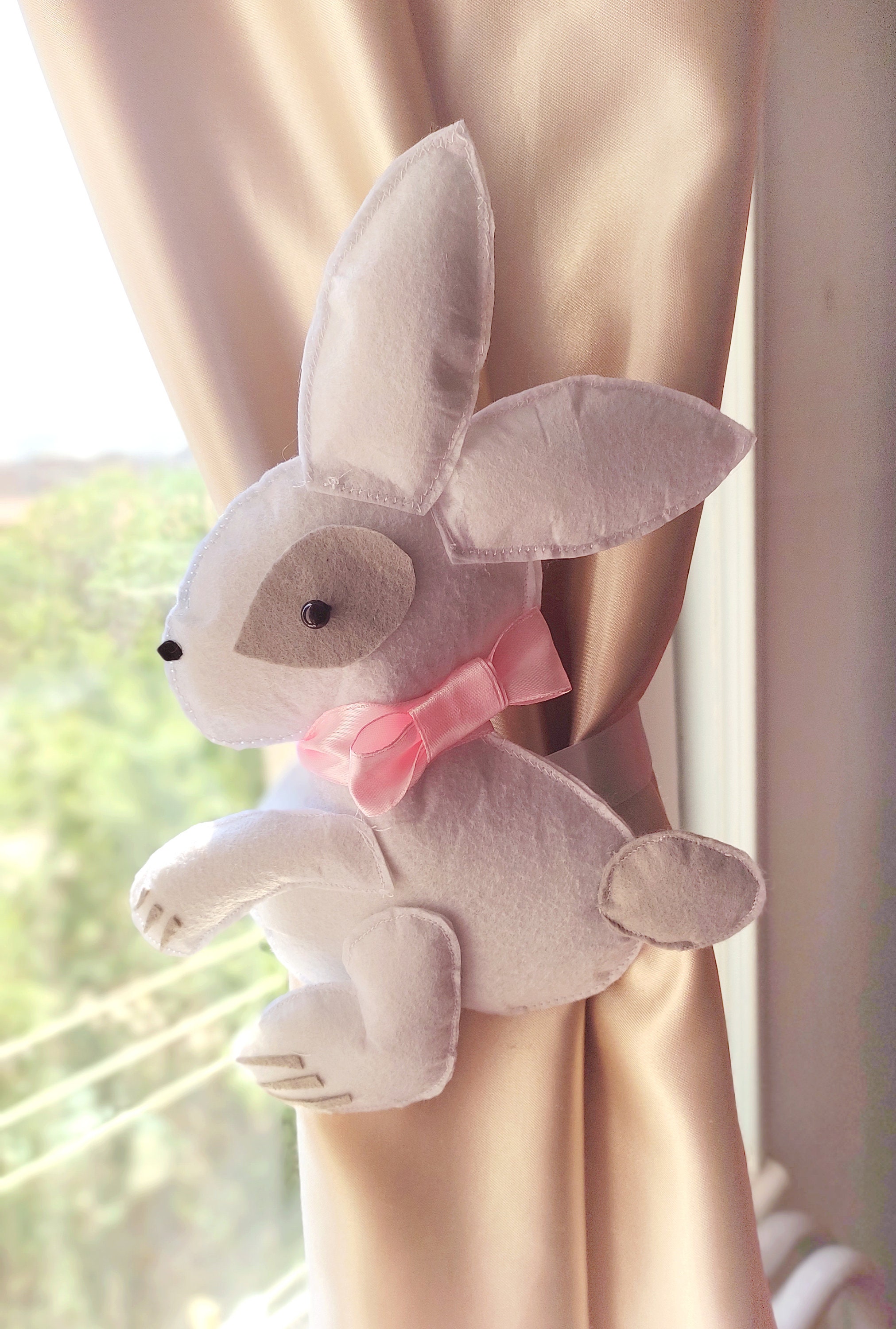 Detail Rabbit Curtain Tie Backs Nomer 5