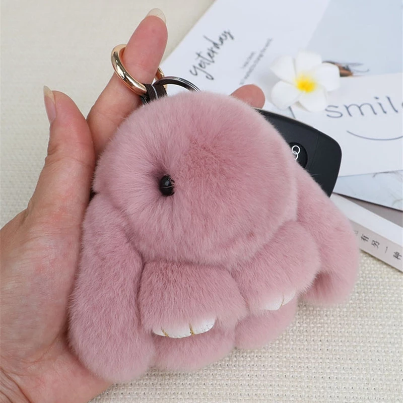 Detail Rabbit Fur Keychain Nomer 32