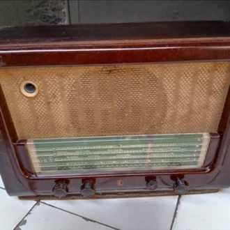 Detail Radio Tabung Jadul Nomer 43