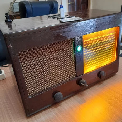 Detail Radio Tabung Jadul Nomer 44