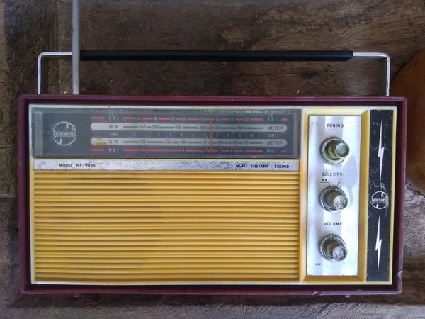 Radio Transistor Jadul - KibrisPDR