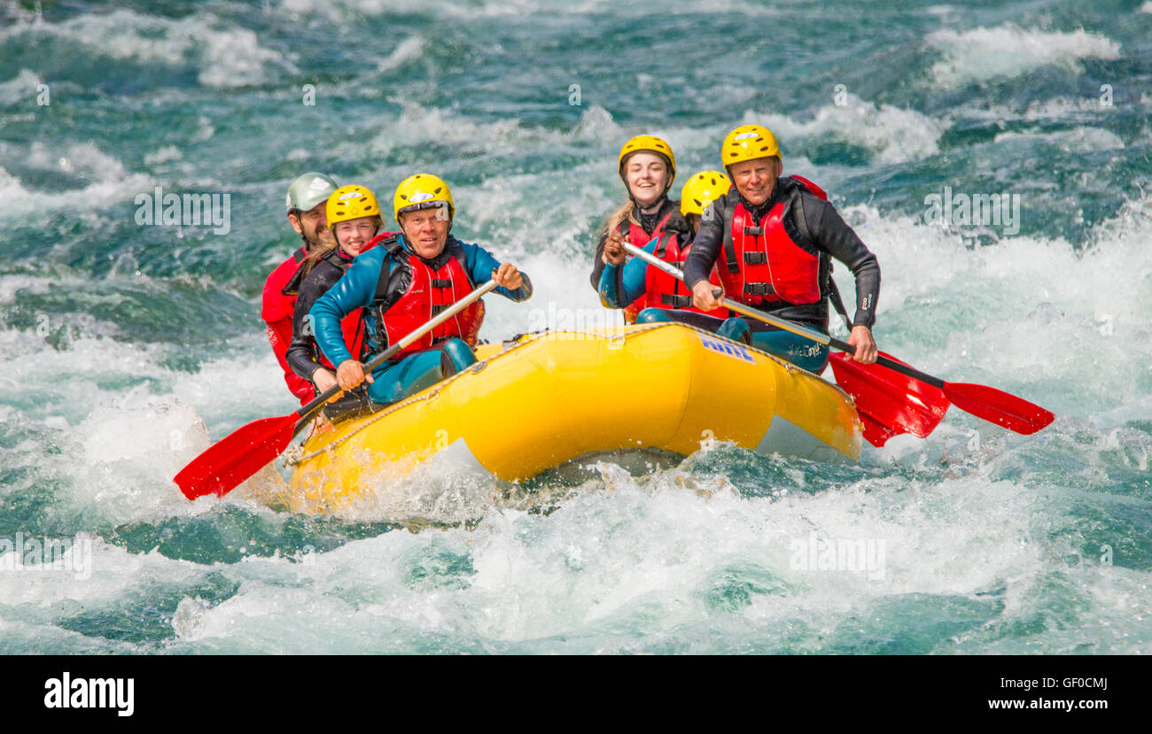 Detail Rafting Hd Images Nomer 45