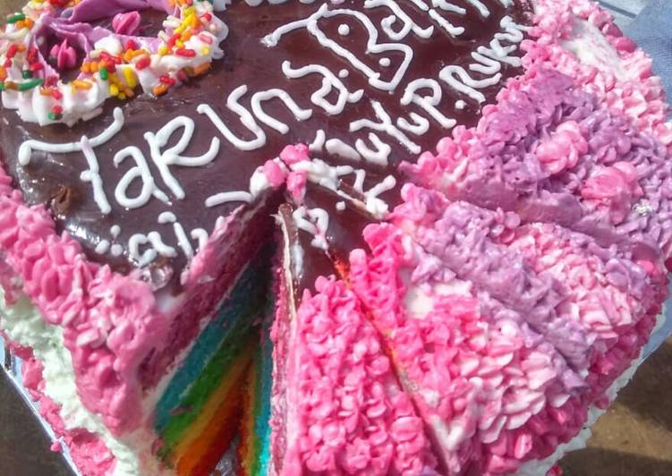 Detail Rainbow Cake Coklat Ulang Tahun Nomer 30