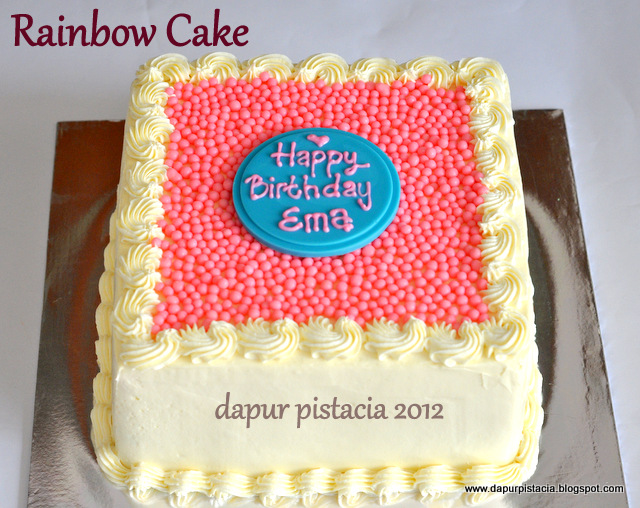 Detail Rainbow Cake Coklat Ulang Tahun Nomer 50