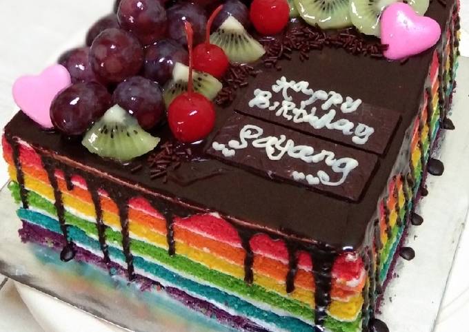 Detail Rainbow Cake Coklat Ulang Tahun Nomer 5