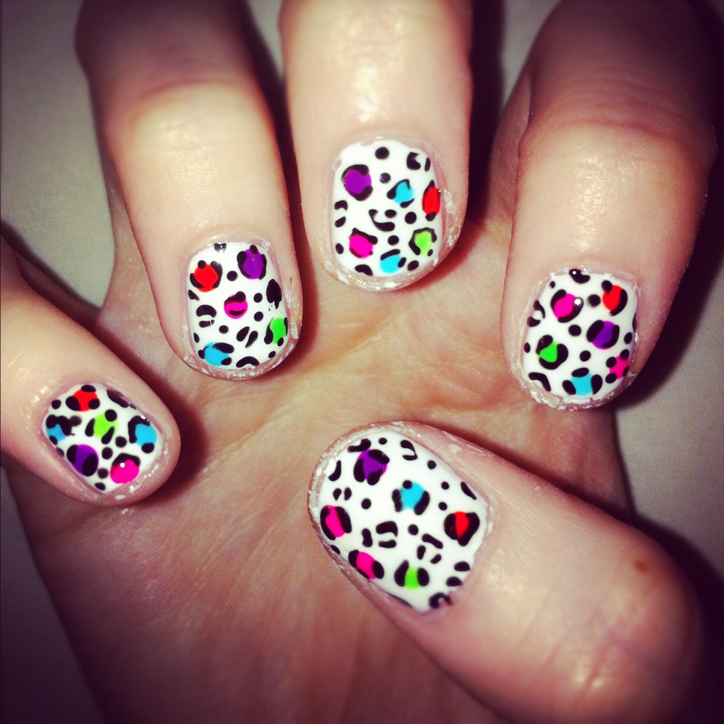 Detail Rainbow Cheetah Print Nails Nomer 32