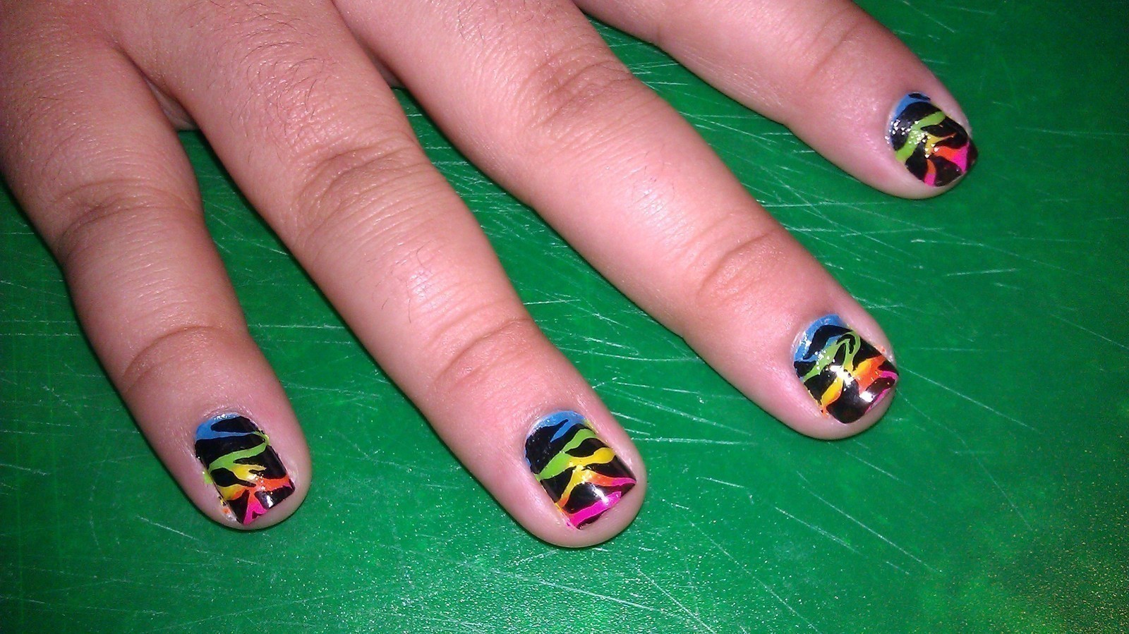 Detail Rainbow Cheetah Print Nails Nomer 42