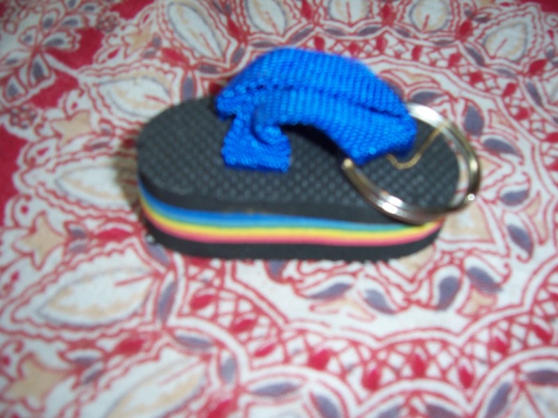 Detail Rainbow Sandal Keychain Nomer 31