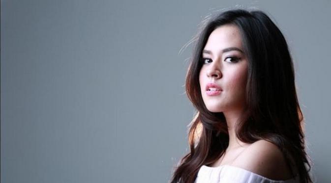 Detail Raisa Andriana Wallpaper Hd Nomer 32