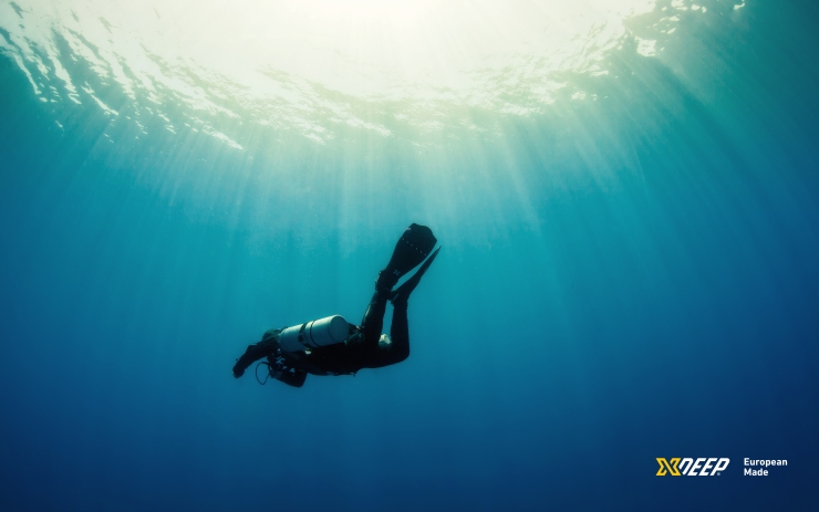 Detail Diving Wallpaper Nomer 53