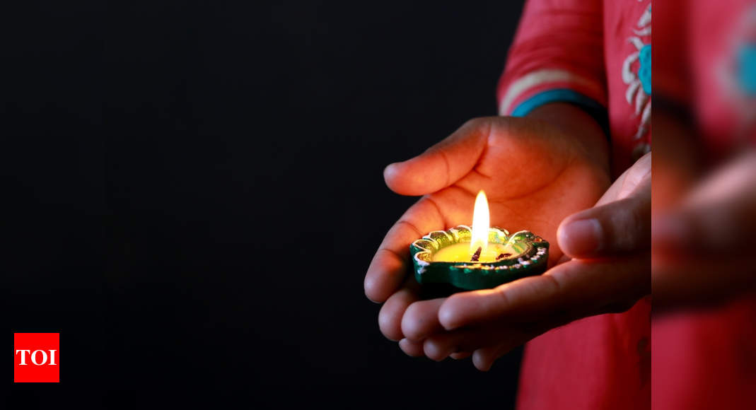 Detail Diwali Quotes In Hindi Nomer 41