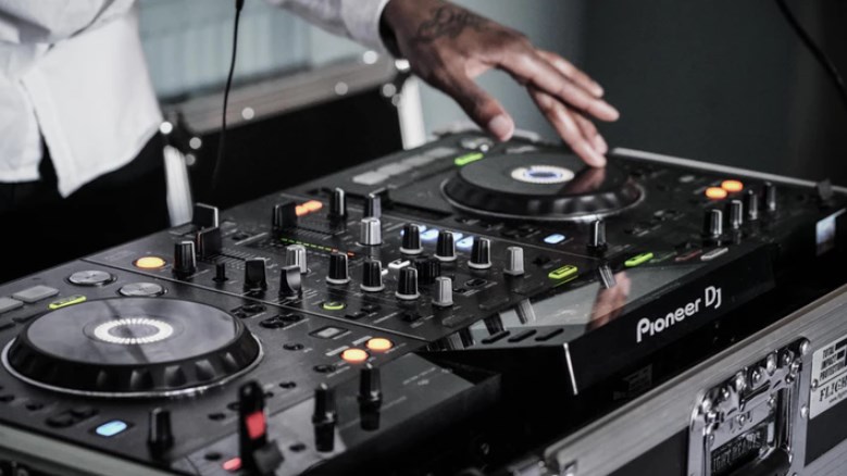Detail Dj Controller Pemula Nomer 18