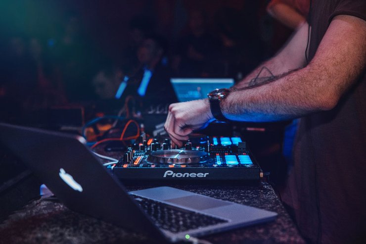 Detail Dj Controller Pemula Nomer 48