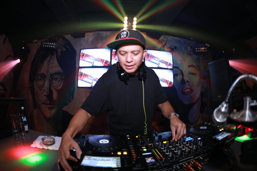 Detail Dj Paling Bagus Nomer 11