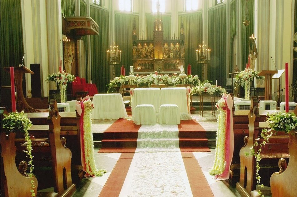 Detail Rangkaian Bunga Altar Sederhana Nomer 37