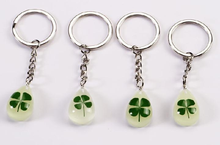 Detail Real Four Leaf Clover Keychain Nomer 46