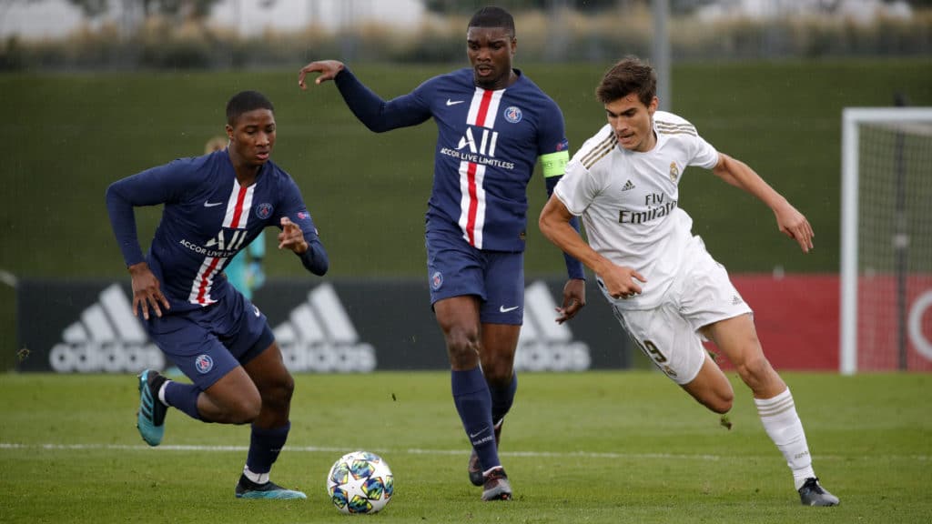 Detail Real Madrid Cf Juvenil A Nomer 21