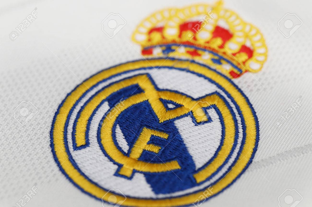 Detail Real Madrid Logo 2017 Nomer 18