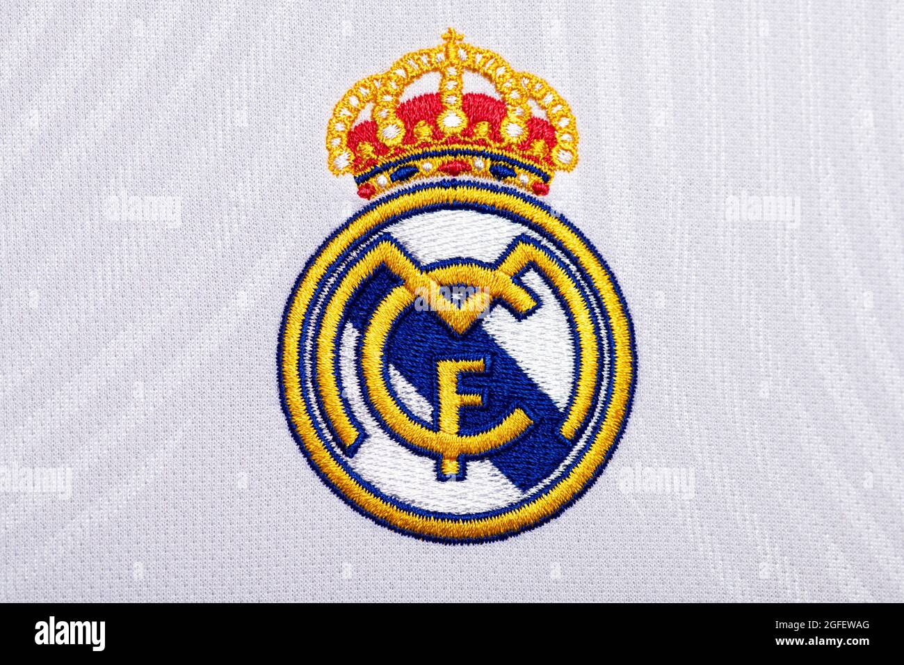 Detail Real Madrid Logo 2017 Nomer 22