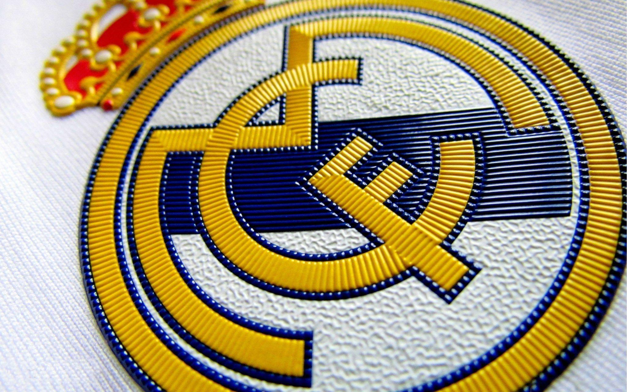 Detail Real Madrid Logo 2017 Nomer 49