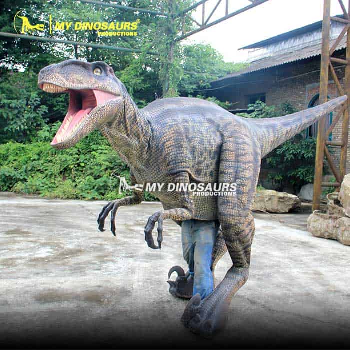 Detail Realistic Dinosaur Images Nomer 28