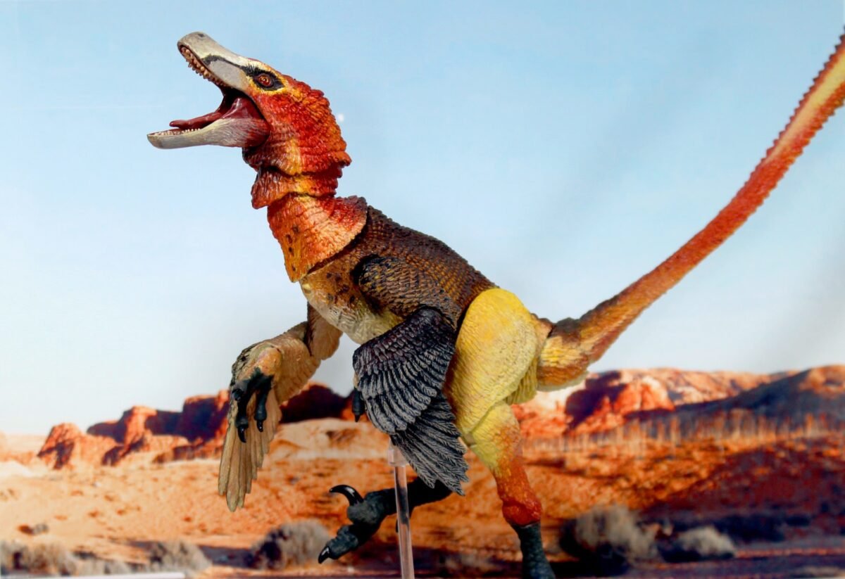 Detail Realistic Dinosaur Images Nomer 5
