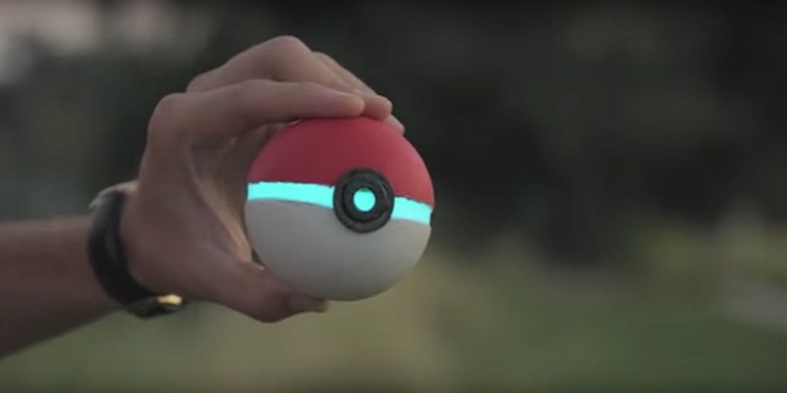 Detail Realistic Pokeball Nomer 36